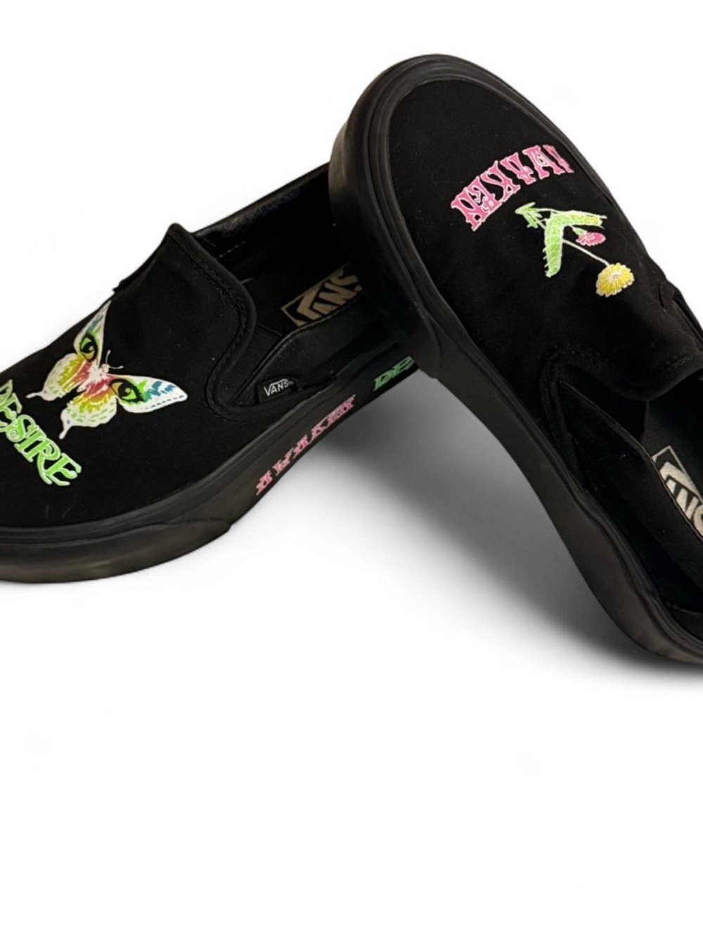 Vans - Picture 2 of 5